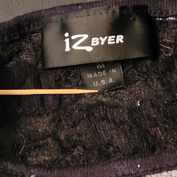 Iz Byer blouse size medium - Picture 3 of 3